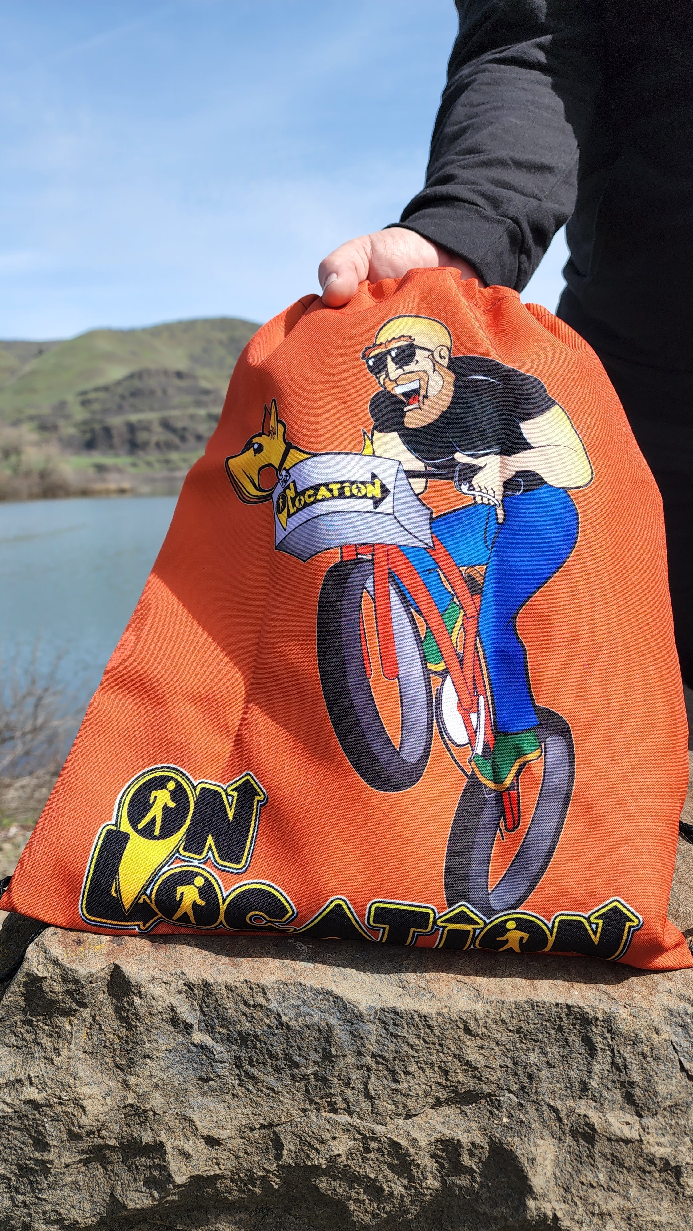 Mountain Biking Drawstring Bag (light brown)
